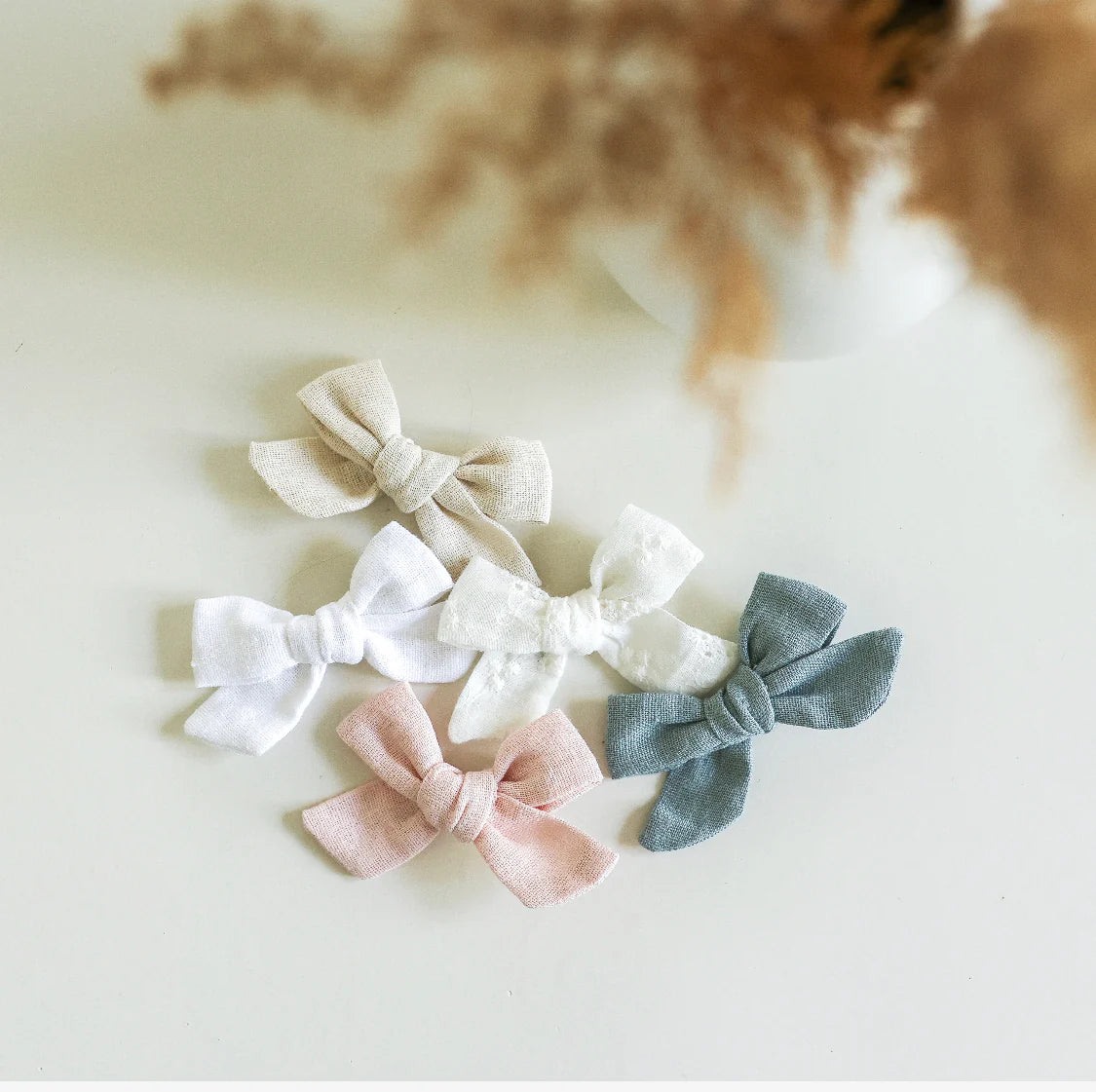 Minnie Bow Clip